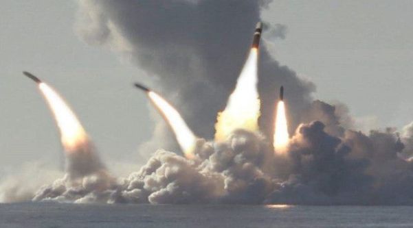 一触即伤,热血篮球绝境求生的简单介绍 一触即伤,热血篮球绝境求生的简单介绍