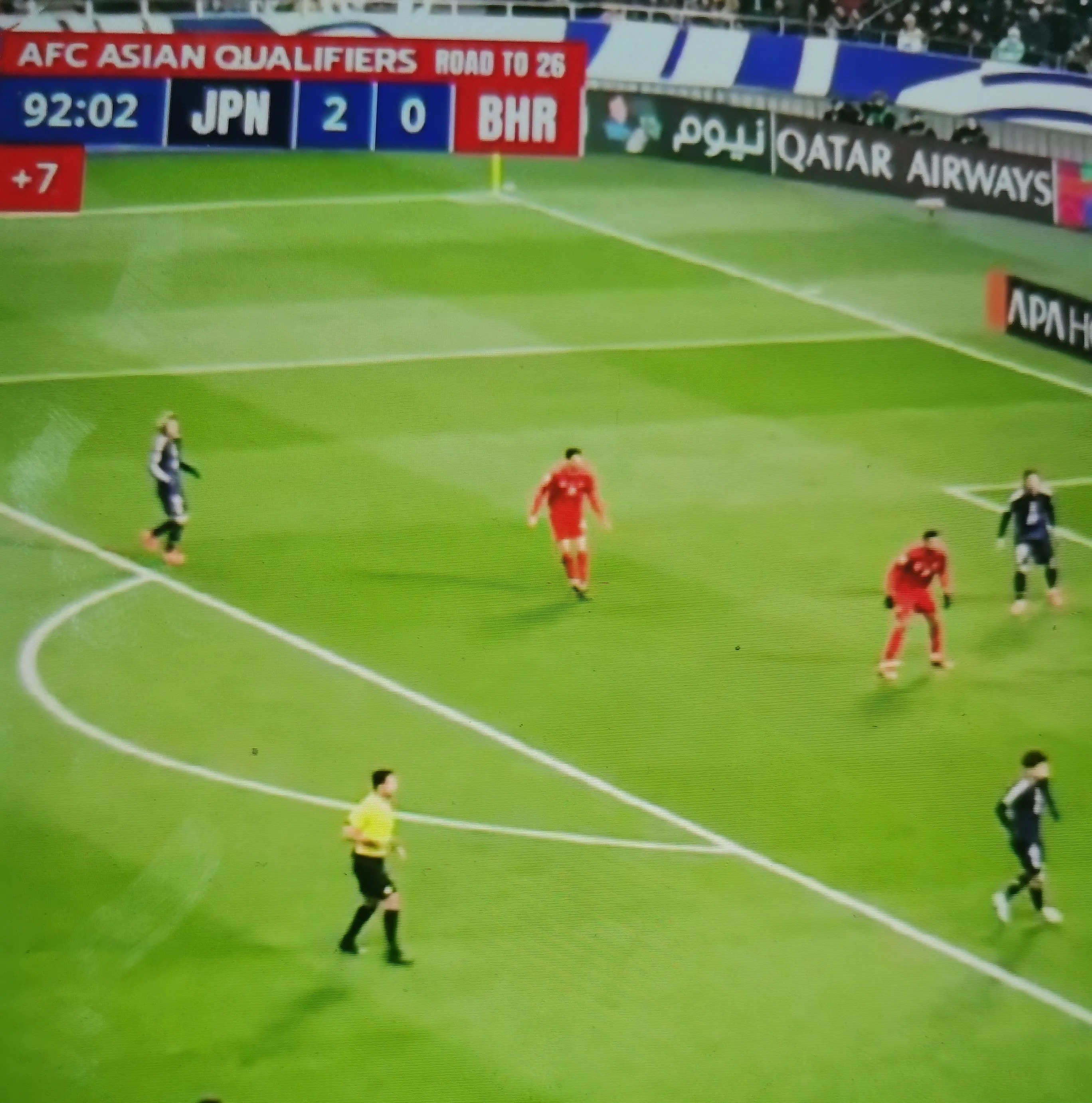 包含曼城主场不敌曼联，领头羊位置再受威胁的词条