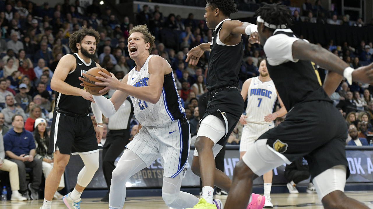 DK绝杀CLG,Ming极限生还后反打顶尖较量半决赛,技惊四座 DK绝杀CLG,Ming极限生还后反打顶尖较量半决赛,技惊四座