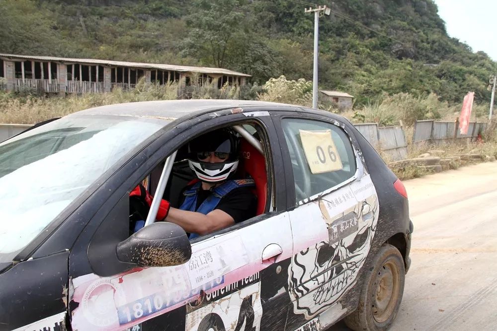 EG险胜HLE，Caps操刀奇招英雄翻盘顶尖较量入围赛，技惊四座