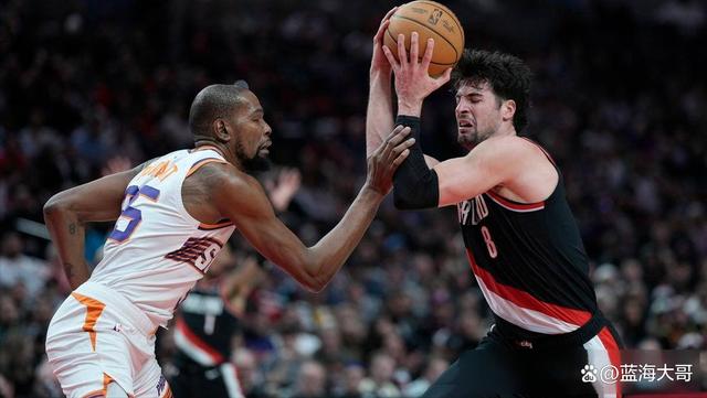 太阳击败开拓者，取得系列赛领先