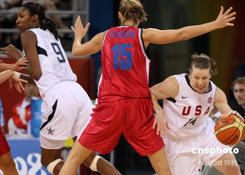 捷克取得胜利，卫冕冠军晋级下一轮的简单介绍