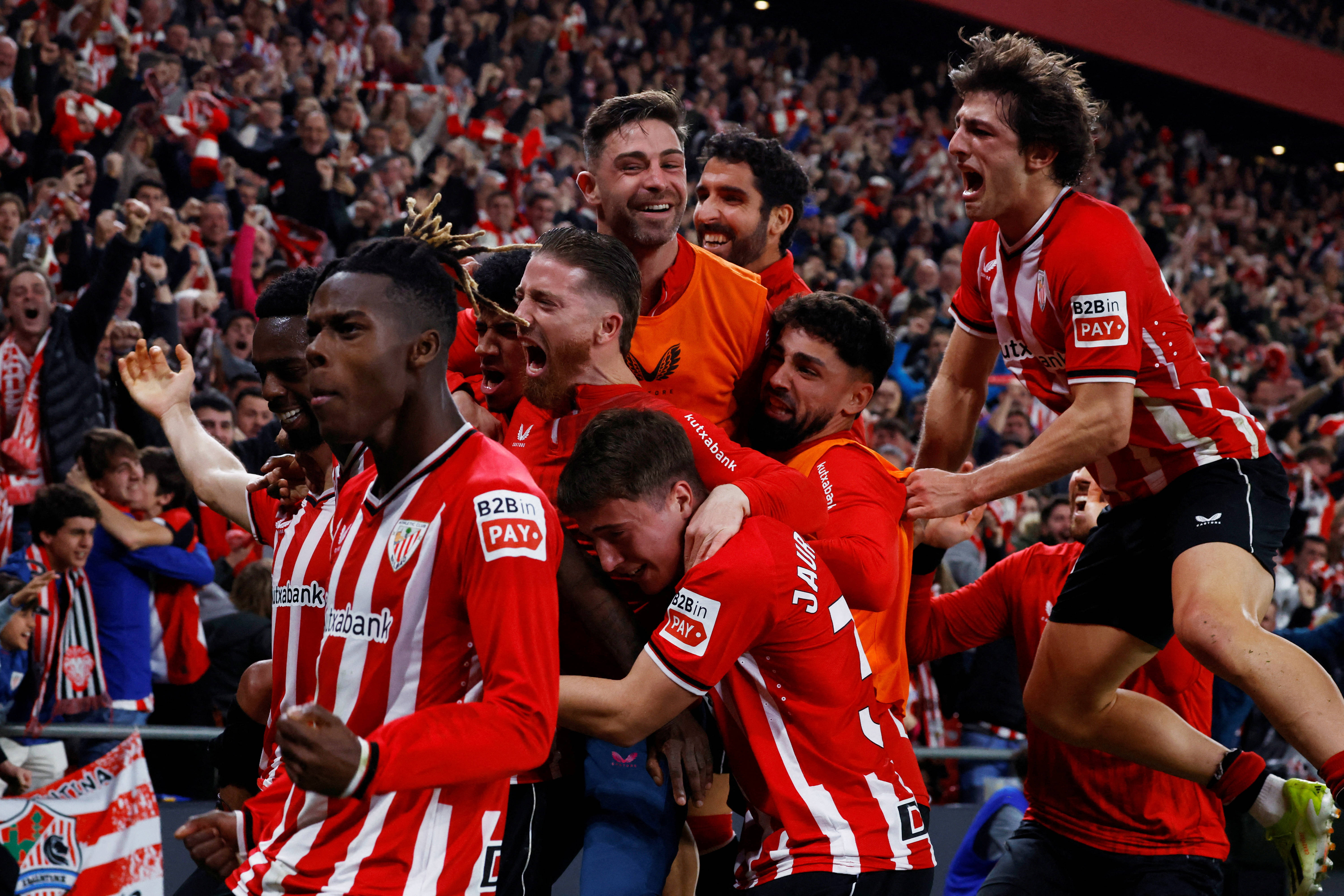 比利时队战胜西班牙，晋级四强