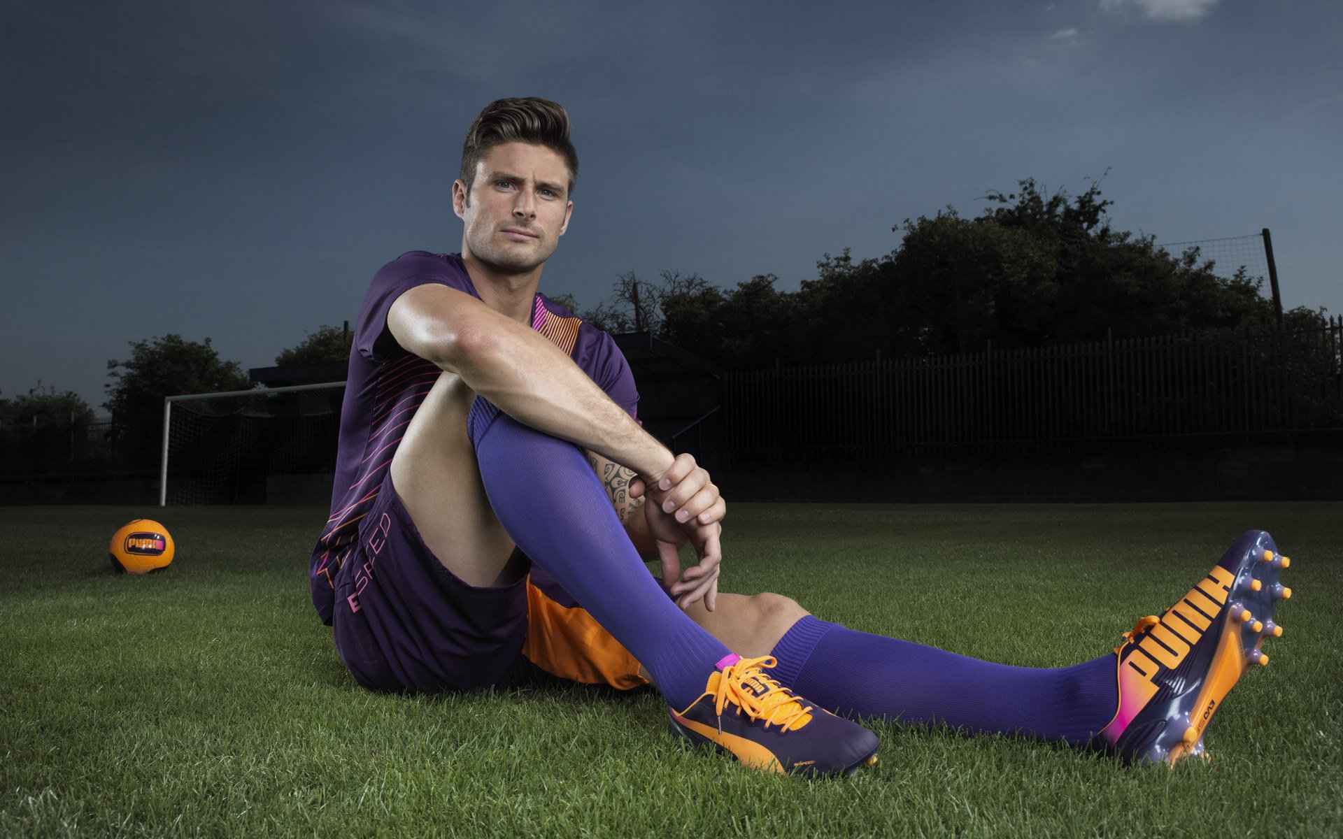 冷门与救赎，伊朗足球的震撼与卢卡库的证明